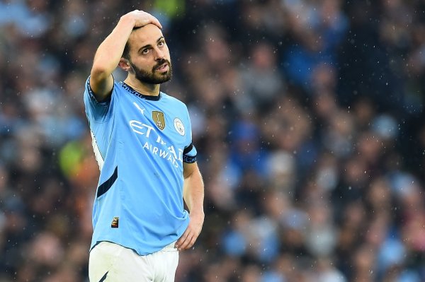 B: This season is really bad for Manchester City, we have to change next season