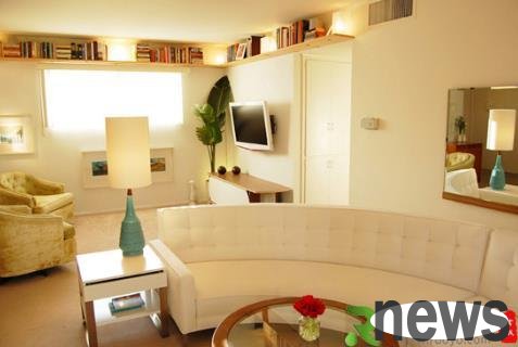Space-saving tips for small apartments: Cleverly use corner space to store