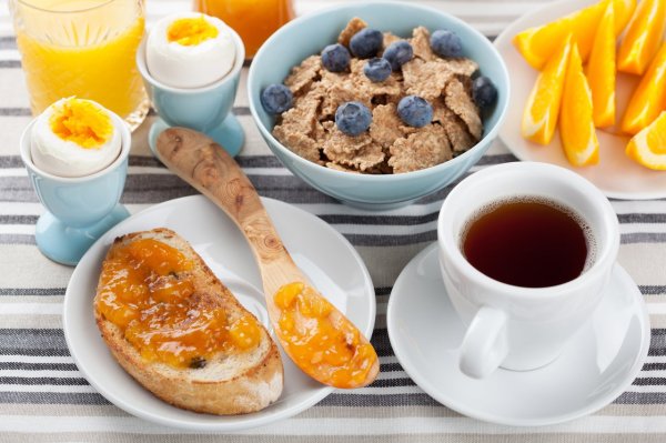 The doctor opens his daily breakfast menu: 