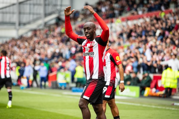 Brentford coach: Visa won t play in Bournemouth, but I m totally convinced he will stay