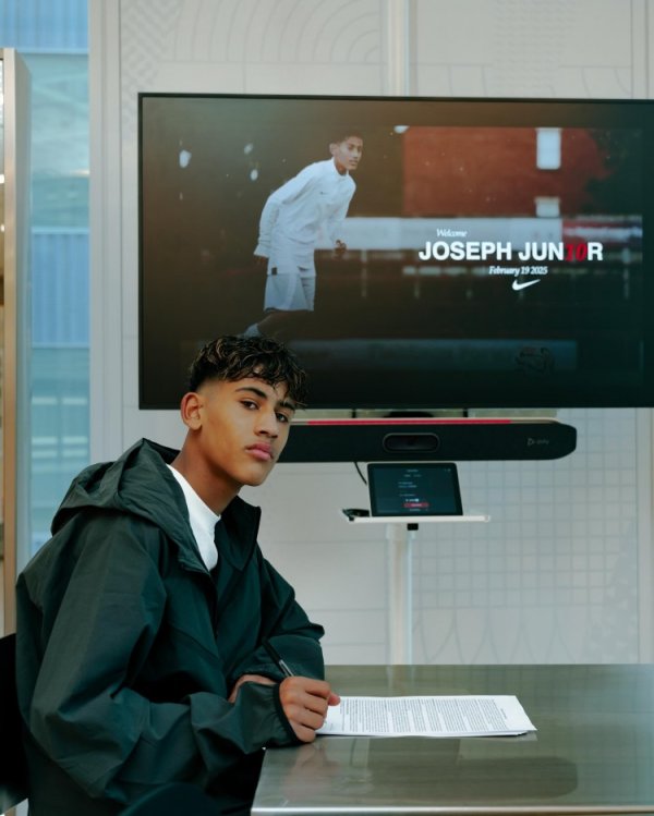 At the age of 14, he killed randomly at U18! Manchester United is optimistic about 14-year-old Gabriel, known as Manchester United Neymar