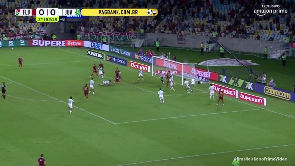 Still able to fight 🤯41-year-old central defender Thiago Silva scored a 98th-minute winner! Side hook juggling goal