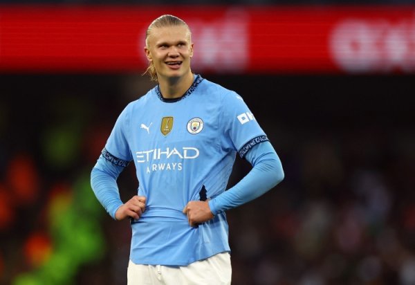 The list of double goals in the five major leagues this season: Haaland ranks first with 5 times, and Kane is second with 4 times