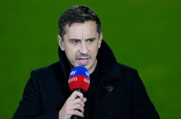 Neville: This was one of Liverpool s worst performances, Van Dijk was responsible for the second goal conceded