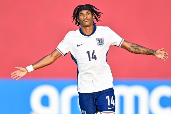 Heskey Jr.: Foden and Sterling are my idols, and the left wing is where I feel most comfortable